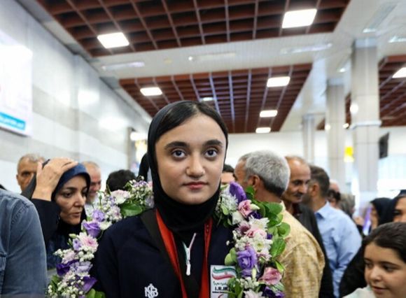 زهرا رحیمی قهرمان تکواندو: همه 9 میلیاردو برای بابام خرج کردم هیچی برای خودم نگه نداشتم ؛ ضربه فیلیپینی و آپ دولیو رو دوست دارم