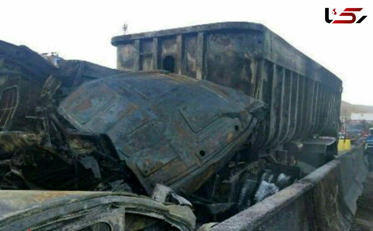 تریلی 7 خودروی سواری را درمسیرتهران - پردیس درهم کوبید و آتش گرفت + عکس 