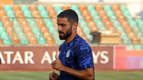 مهرداد محمدی از کدام مدافع استقلال که پرسپولیسی شد حرف زد؟