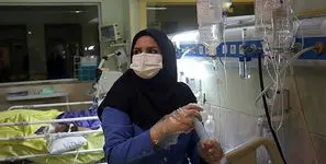 شکاف عمیق هزینه و درآمد؛ پرستاران را به مسیر مهاجرت سوق می‌دهد / سال‌هاست حقوق و دستمزد متناسب با تورم افزایش نیافته است