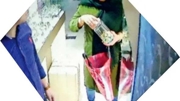 عطر فروش دوره گرد دختر 5 ساله مشهدی را ربود / هدی 32 ساعت در چنگ او بود! + عکس