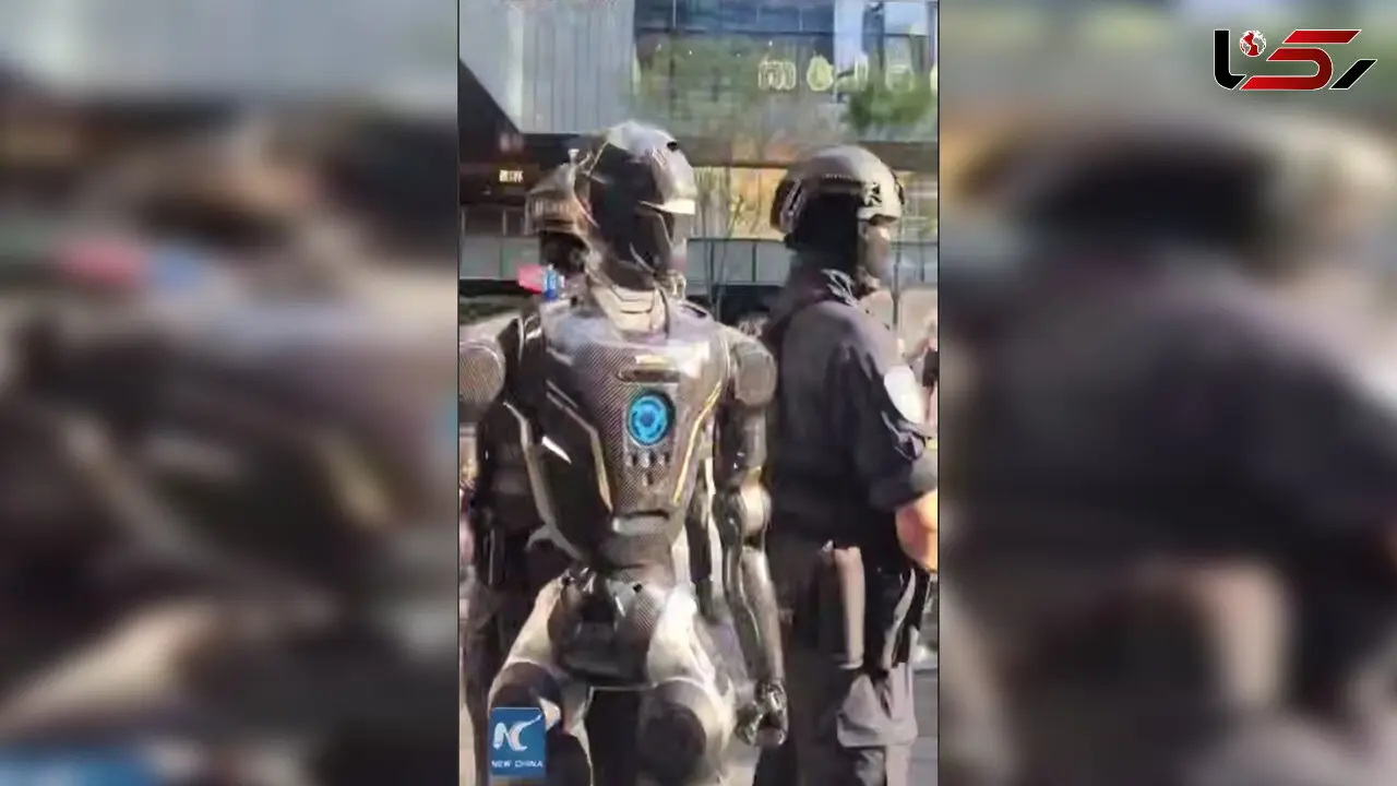 فیلم / ربات پلیس انسان‌نما به خیابان‌های چین آمد/گشت‌زنی T800 در کنار افسران مسلح