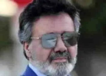 دانلود آهنگ معین / ترانه محبوب به نام قفس