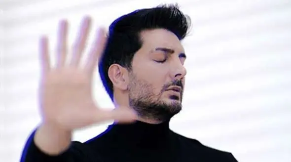 دانلود آواز باشکوه فرزاد فرزین آهنگ «تمومش کن» / دیگه خسته شدیم... !