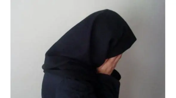 قتل هولناک زن مازنی با ضربات چاقوی میوه خوری دختر 17 ساله اش + جزییات