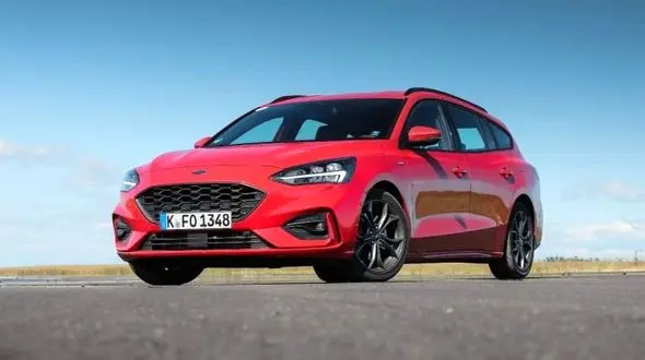 صاحبان خودروهای لوکس مالیات می دهند