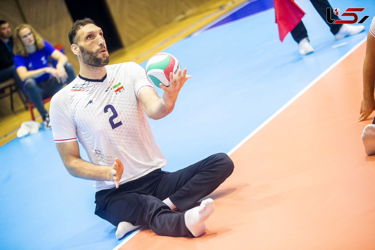 والیبالیست محبوب ایران : باید قهرمان زندگی خود باشیم