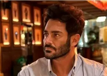 عکس/ رونمایی از مادر جوان و باکلاس محمدرضا گلزار برای اولین بار / مادرشوهر جوان آیسان خانوم چه چهره مهربونی داره