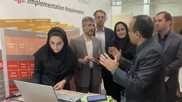 تقدیر از شرکت توزیع برق شهرستان اصفهان بعنوان شرکت برتر ساخت در کنفرانس ملی GIS
