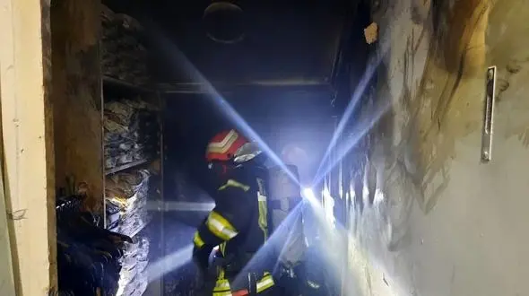 پاساژ شیک رشت آتش گرفت