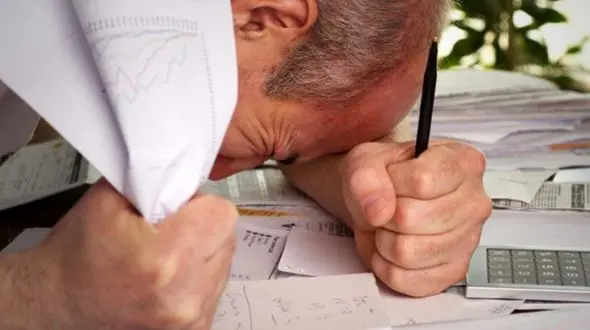 تاثیر محدودیت دو ماهه اینترنت بر تمام کسب و کارها/ از تورم در صنعت دارو تا خسارت 175 هزار میلیاردی به بورس