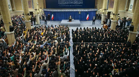 مذاکره با آمریکا گره تحریم‌ ها را باز نمی‌ کند، کورتر می‌ کند