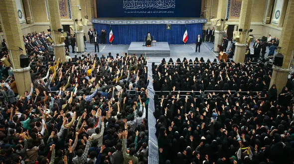 مذاکره با آمریکا گره تحریم‌ ها را باز نمی‌ کند، کورتر می‌ کند