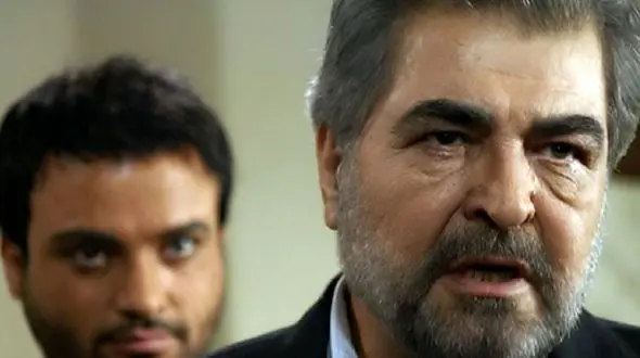 عکس؛ سفر در زمان؛ «محمود نادری» در سریال ستایش در 80 سالگی؛ سال 1403