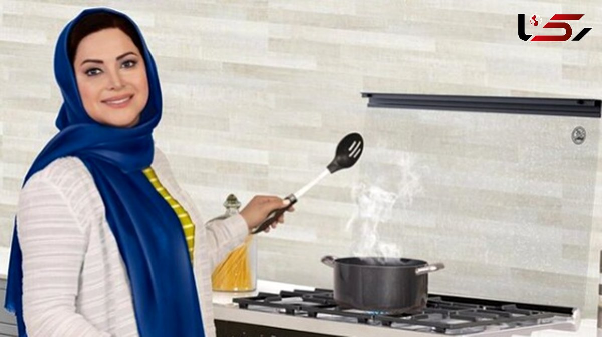 فیلم/ لوستر، پرده و دیوارکوبهای آینه طوسی رنگ، انتخاب کمند امیرسلیمانی؛ تازه عمه سینما برای قسمت پذیرایی منزلش/ترکیب سبز و طوسی برای مبلمان ایده محشریه