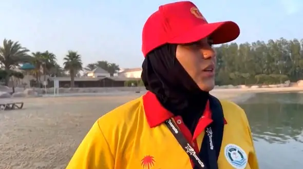 فیلم/ کار دشوار زن غریق نجات عربستانی 