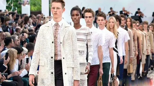 این شما و این خاص‌ترین متفاوت‌ترین مدل‌های جهان / معیارهای زیبایی با این چند نفر تغییر می‌کنند!