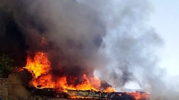 فیلم هولناک از  لحظه آتش سوزی خانه های مسکونی در مشهد