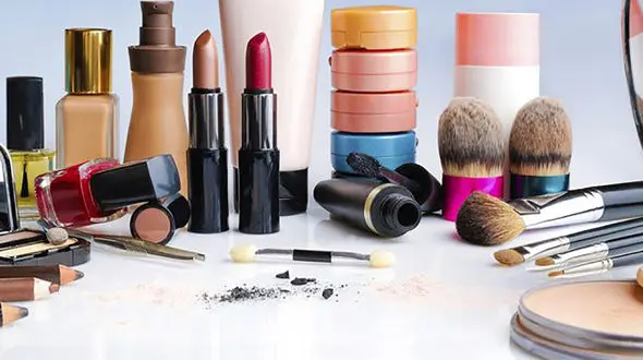 5 نکته مهم در خرید لوازم آرایشی و بهداشتی