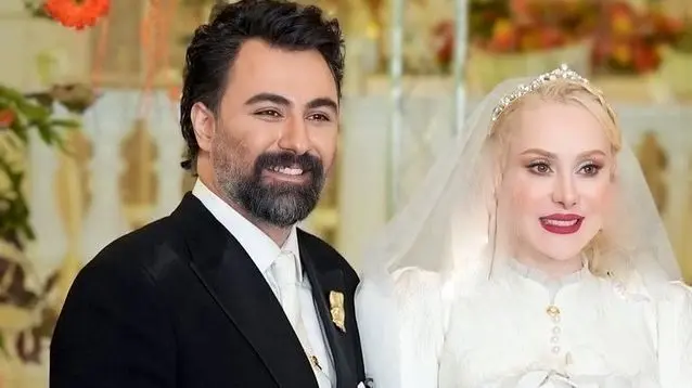 گزارش لحظه به لحظه بابک انصاری همسر آرام جعفری از ماه‌عسل شان در دبی / از چمدان در فرودگاه و جمله عاشقانه در هواپیما تا منظره محشر اتاقشان رو به ساحل مارینا ...