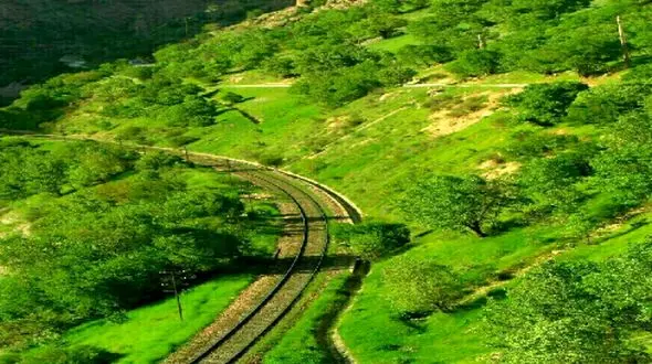 سفر به آبشار بیشه؛ تماشای زیبایی‌های جادویی / فیلم 