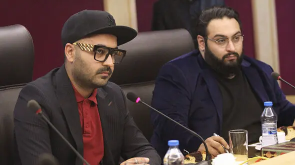 تصویر دلخراش خواننده معروف پاپ ایرانی در بیمارستان / او قدرت تکلمش را از دست داد+ عکس
