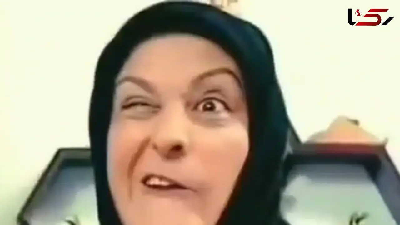 یادی کنیم از سکانس خنده دار سریال خانه به دوش: وقتی علی صادقی، گوله نمک سینمای ایران، لج مریم امیرجلالی رو درمیاره 