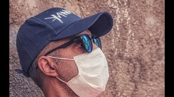 حمله تند  ژوله به مشاور وزیر بهداشت! / مگر سلبریتی ها واکسن خواستند!؟