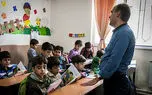 معلمان در قعر جدول دستگاه های دولتی جا دارند / فرش قرمز برای نخبگان کافی نیست، باید جایگاه و دستمزد معلمان تقویت شود