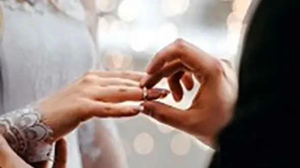 برگزاری مراسم عقد پر سر و صدا در روزهای کرونایی آبادان 