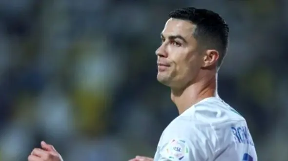 حرکت زشت و باورنکردنی جورجینا رودریگز با مادر رونالدو/ سلیقه عروس خانم کار دست کریس داد!