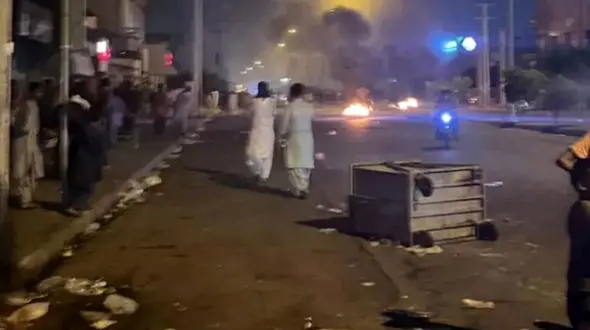 روزنامه ایران نوشت: آشوبگران اجاره‌ای از تهران به زاهدان رفته بودند/ زنان تهرانی در تظاهرات زاهدان