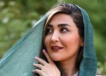 مریم معصومی با تاج عجیبش قدرت زنان در دل تاریکی را نمایش داد! / خانم بازیگر سریال سه دونگ سه دونگ ملکه تاریکی شد!