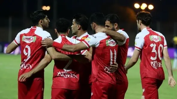 بازگشت اسماعیلی فر در روز غیبت کاپیتان / ترکیب احتمالی پرسپولیس برابر نساجی!