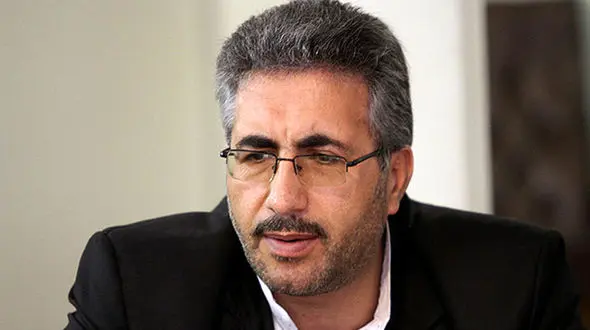 خودرو کالایی نیست که در بورس عرضه شود / باید مجلس در قیمت گذاری خودرو و فروش بلیط هواپیما ورود کند