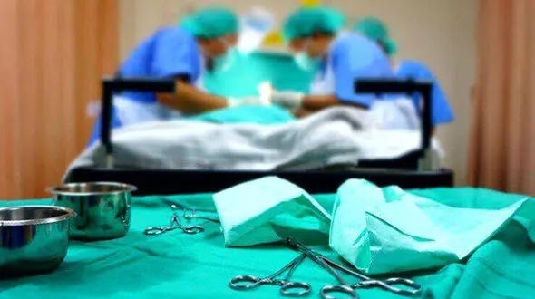 مرگ پسر ۱۶ ساله زیر تیغ جراحی زیبایی در تهران