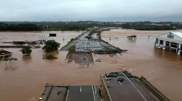 154 کشته در سیل‌ فاجعه‌ بار برزیل 