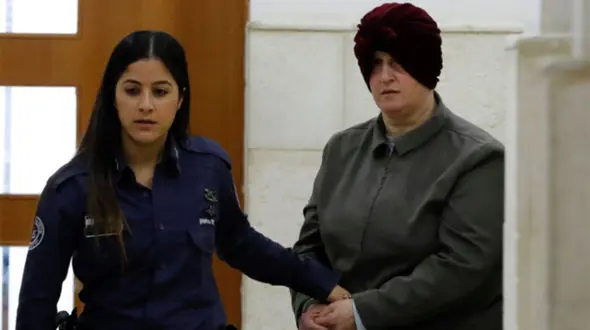 آزار و اذیت ۷۴ کودک توسط زن اسرائیلی + عکس های شیطان