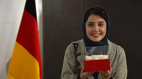 خانم بازیگر معروف ایرانی از شوهرش رونمایی کرد + عکس یک خانواده خوشبخت