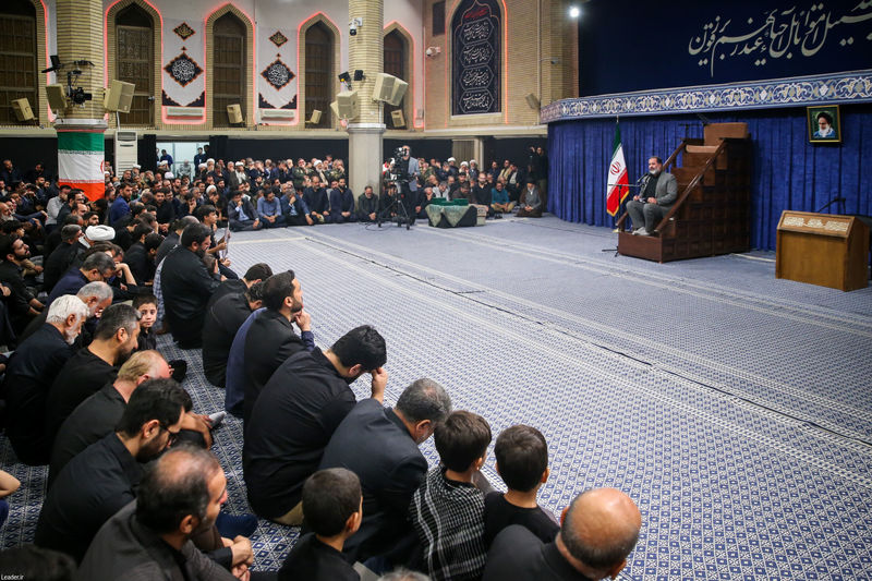 رهبر انقلاب حضرت آیت الله خامنه ای در مراسم بزرگداشت شهدای جنگ تحمیلی اخیر 7-5-1404