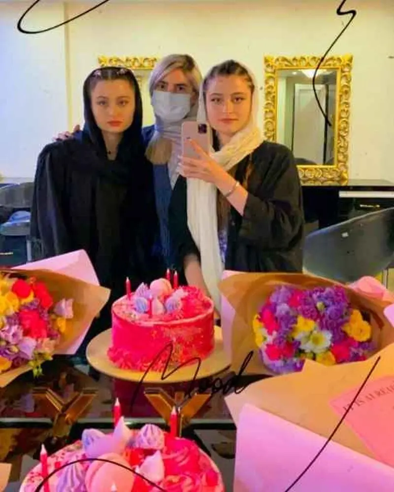 سارا و نیکا