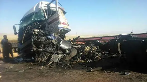 
۵ کشته و مصدوم در حادثه رانندگی محور ازنا - شازند+تصاویر
