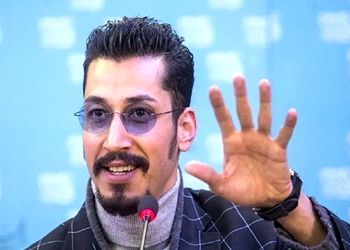فیلم آوازخوانی باشکوه و شاد بهرام افشاری بهتاش فریبا سریال پایتخت تو نونوایی / شاطر تنور ول کرد رقصید!