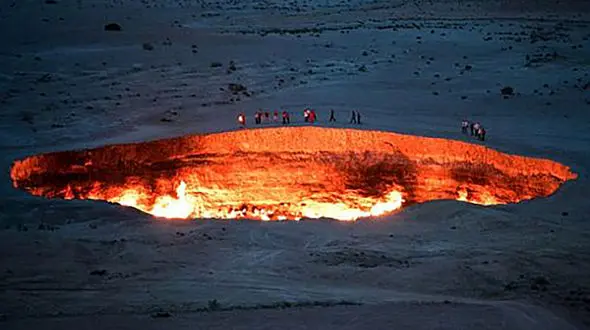 اینجا دروازه جهنم روی زمین است ! /  آدم بدها از اینجا سقوط می کنند ! + عکس