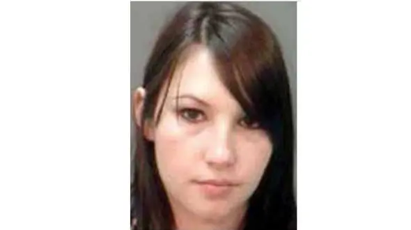 5 سال حبس برای زن جوان به خاطر یک اشتباه + عکس