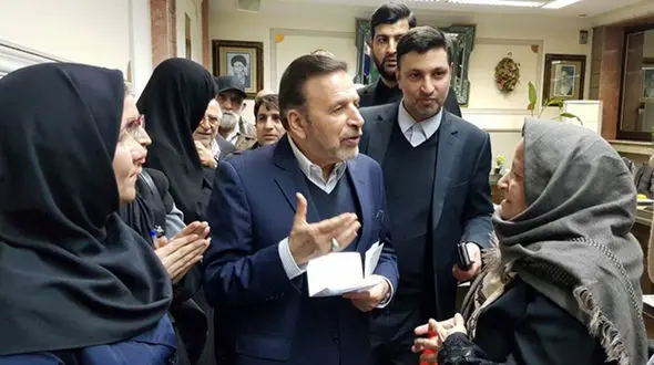 واعظی از دانشجویان حادثه دیده دانشگاه آزاد عیادت کرد+تصاویر