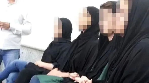 ۴ زن سرنشین یک خودرو نیمه شب در تهران دستگیر شدند / آنها می خواستند یک شبه پولدار شوند+عکس