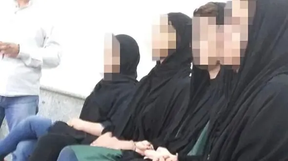 ۴ زن سرنشین یک خودرو نیمه شب در تهران دستگیر شدند / آنها می خواستند یک شبه پولدار شوند+عکس