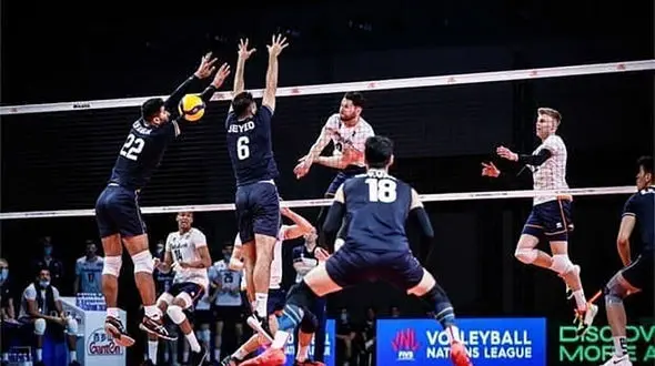 مصاف تیم ملی والیبال ایران و کانادا 