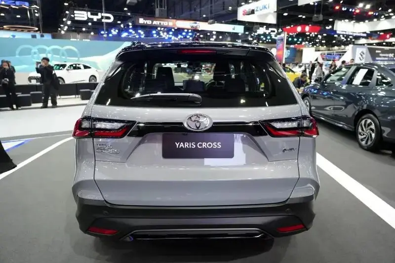 تویوتا یاریس کراس